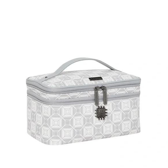 A.I.8 AFRICAN INTELLIGENCE BOOKED & BUSY COSMETIC CASE
Sprayground - Picture 4 of 6